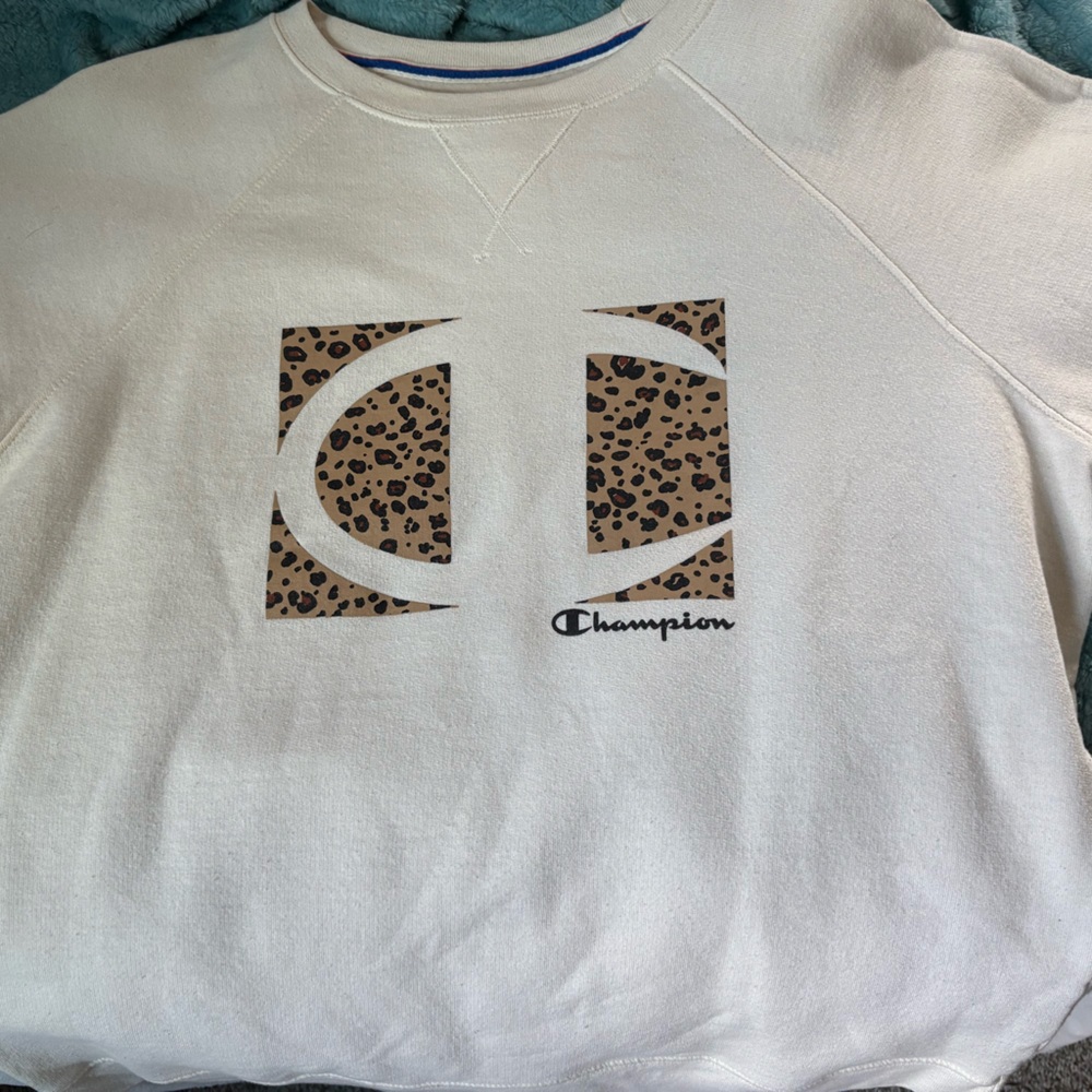 Champion Adult Women’s Cream Leopard Print Sweatshirt